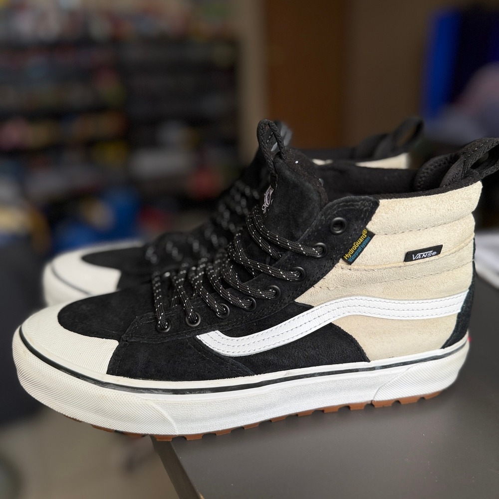 Vans Sk8-Hi MTE-2 Men 8.5 Black Marshmallow Waterproof Cold Weather Boot Sneaker